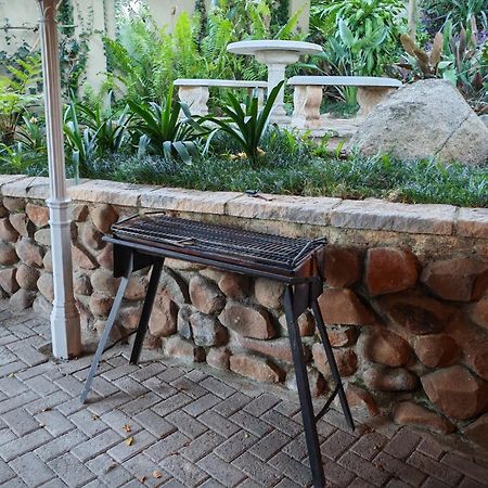 Arend Cottage Mbombela Exterior photo